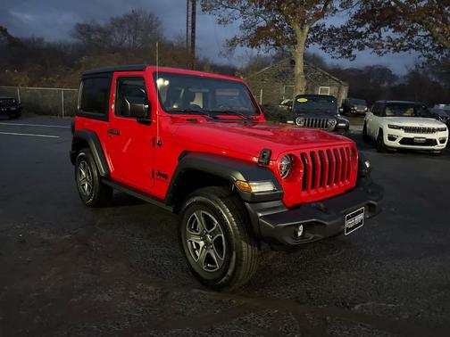 2022 Jeep Wrangler Sport S