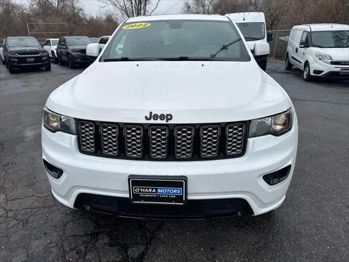 2022 Jeep Grand Cherokee Laredo