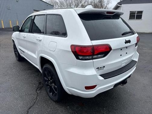2022 Jeep Grand Cherokee Laredo