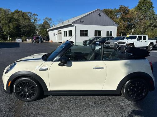 2022 MINI Convertible Cooper