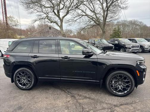 2024 Jeep Grand Cherokee 4xe Summit