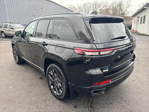2024 Jeep Grand Cherokee 4xe Summit