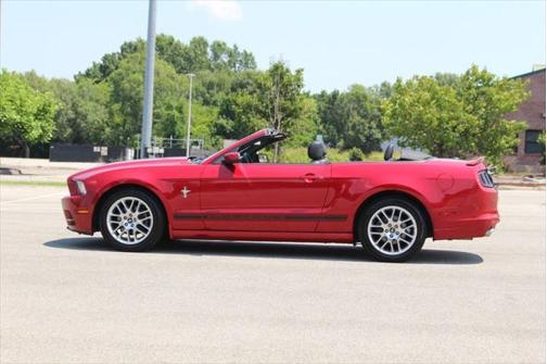 2013 Ford Mustang V6 Premium