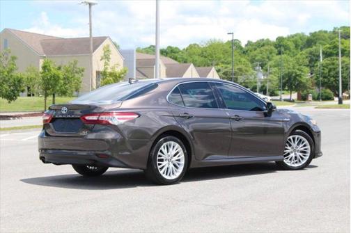 2018 Toyota Camry Hybrid XLE