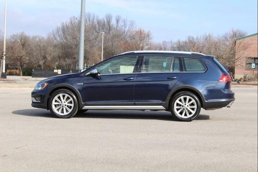 2017 Volkswagen Golf Alltrack TSI SE