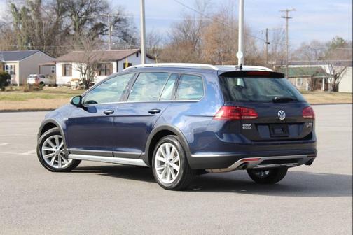 2017 Volkswagen Golf Alltrack TSI SE
