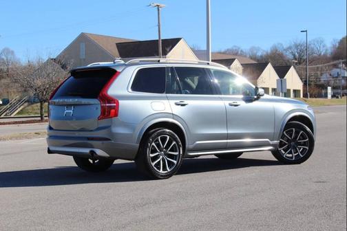 2019 Volvo XC90 T5 Momentum