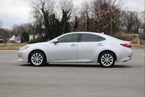 2013 Lexus ES 300h Base