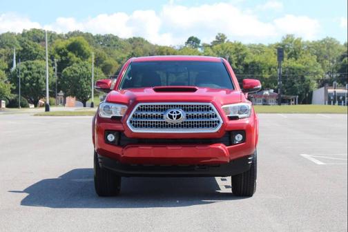 2016 Toyota Tacoma TRD Sport