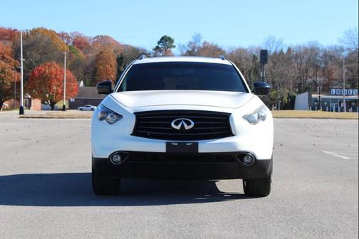 2016 INFINITI QX70 Base