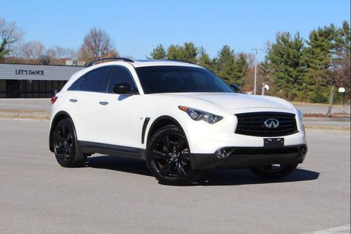 2016 INFINITI QX70 Base