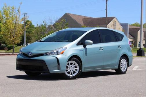 2015 Toyota Prius v Three
