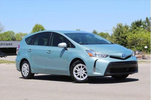 2015 Toyota Prius v Three