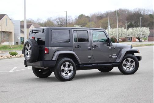 2017 Jeep Wrangler Unlimited Sahara