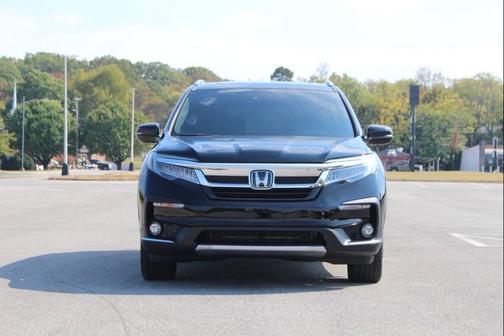 2019 Honda Pilot Touring 8-Passenger
