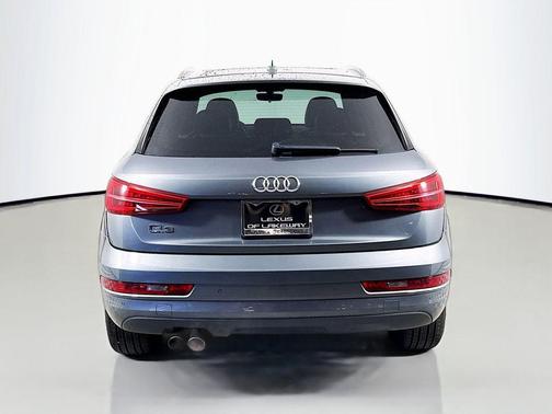 2017 Audi Q3 2.0T Premium