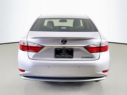 Silver Lining Metallic 2013 Lexus ES 300h Base