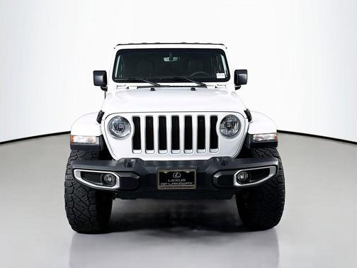 2023 Jeep Wrangler 4-Door Sahara 4x4