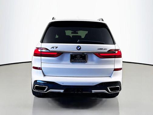2020 BMW X7 xDrive40i