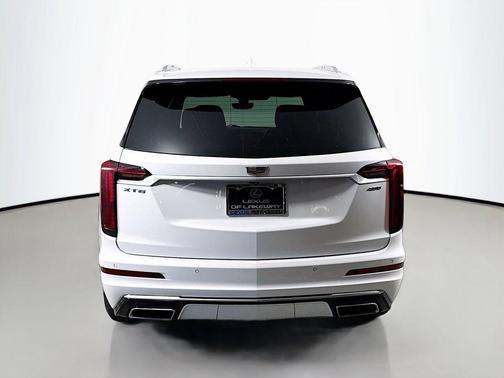 2021 Cadillac XT6 Premium Luxury FWD
