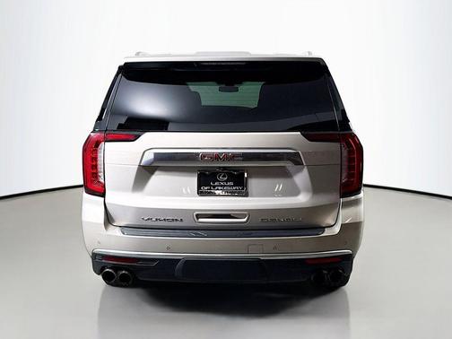 Pearl Beige Metallic 2022 GMC Yukon XL Denali