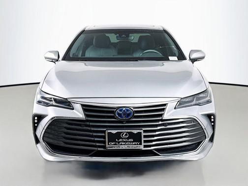 Celestial Silver Metallic 2020 Toyota Avalon Hybrid Limited