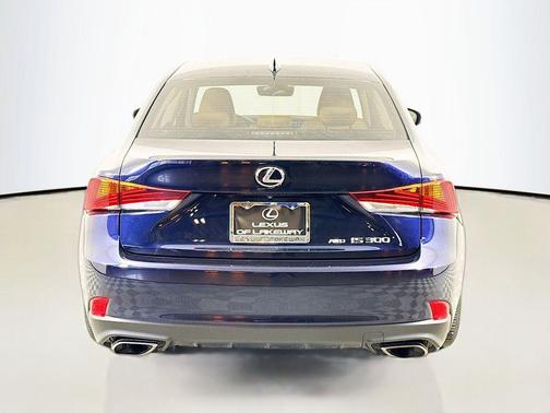 2019 Lexus IS 300 Base