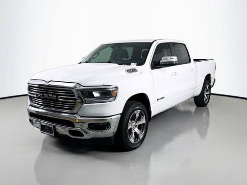 Bright White Clearcoat 2024 RAM 1500 Laramie