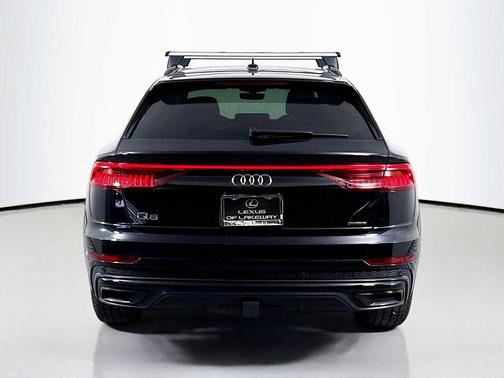 Orca Black Metallic 2020 Audi Q8 55 Premium Plus