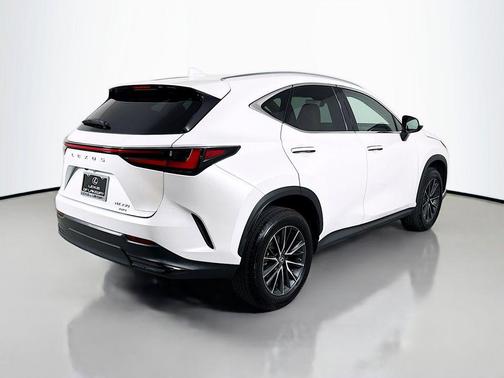 Eminent White Pearl 2022 Lexus NX 350 Premium