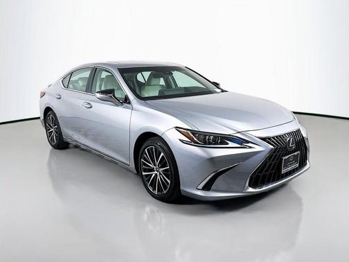 2024 Lexus ES 300h Base