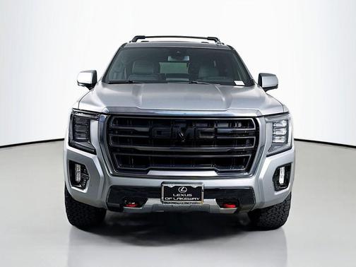 2024 GMC Yukon 4WD AT4