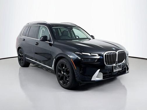 Black Sapphire Metallic 2024 BMW X7 xDrive40i