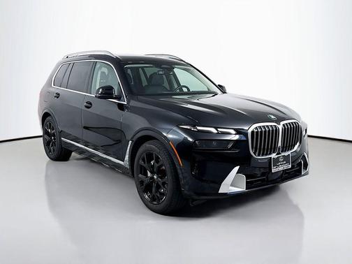 Black Sapphire Metallic 2024 BMW X7 xDrive40i