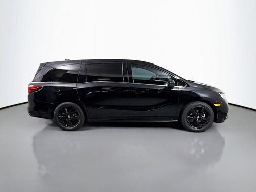 Crystal Black Pearl 2023 Honda Odyssey Sport