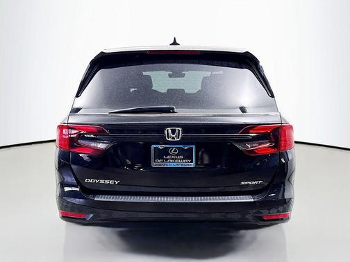Crystal Black Pearl 2023 Honda Odyssey Sport