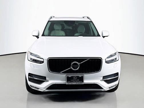 2018 Volvo XC90 T6 Momentum