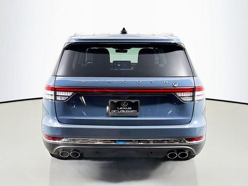 Whisper Blue Metallic Clearcoat 2025 Lincoln Aviator Reserve