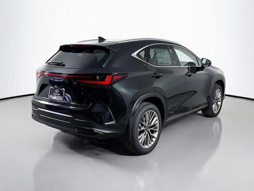 2026 Lexus NX 350h Luxury