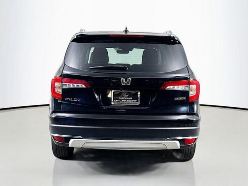 2019 Honda Pilot Touring 8-Passenger