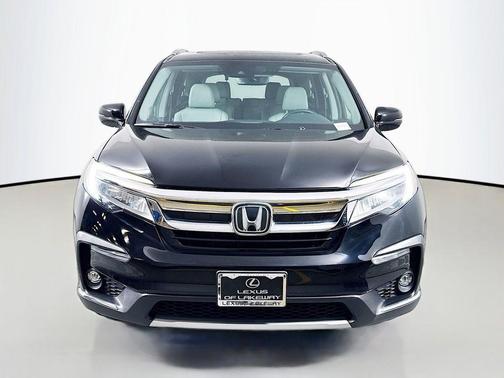2019 Honda Pilot Touring 8-Passenger