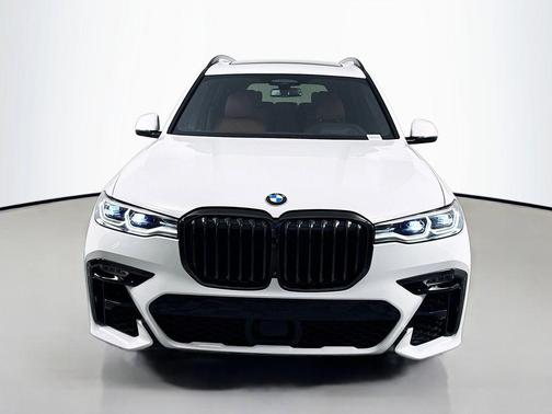 2021 BMW X7 M50i