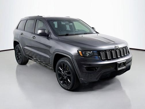 2021 Jeep Grand Cherokee Laredo