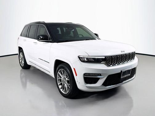 2022 Jeep Grand Cherokee Summit