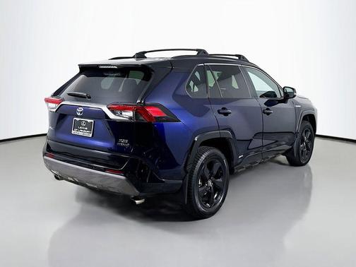 2020 Toyota RAV4 Hybrid SE