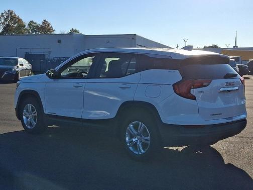 Summit White 2018 GMC Terrain SLE