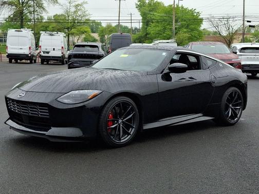 Black Diamond Pearl 2024 Nissan Z Performance Auto