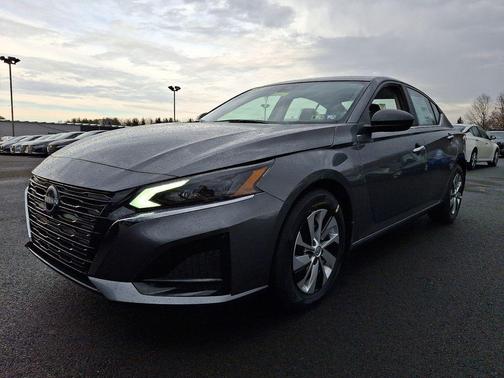 2025 Nissan Altima S FWD