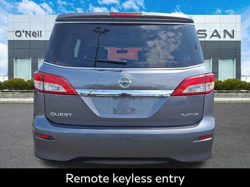 2015 Nissan Quest Platinum
