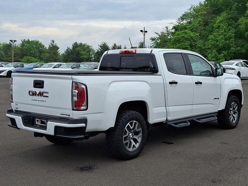 Summit White 2022 GMC Canyon AT4